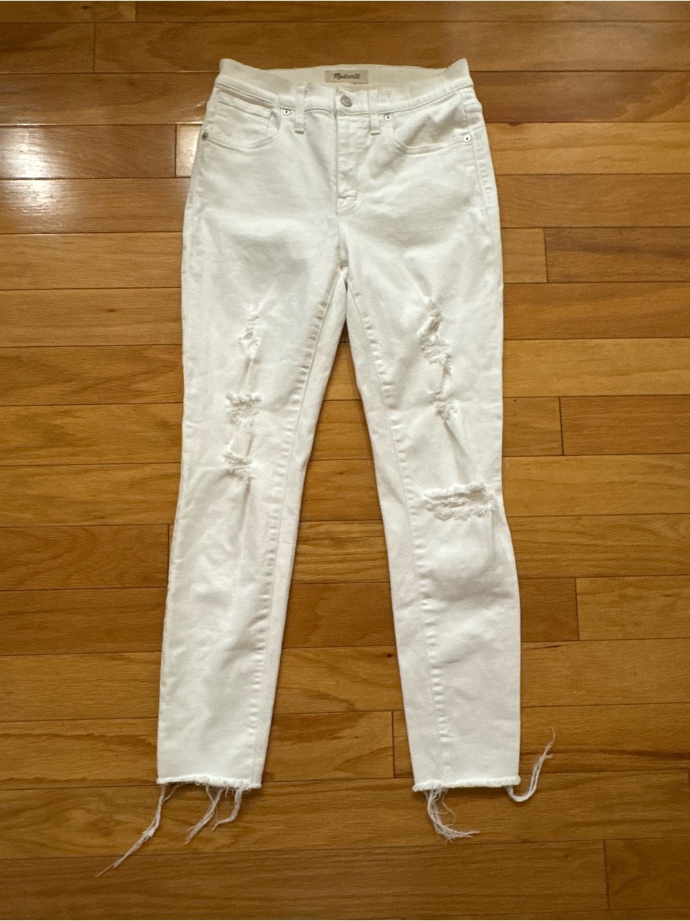 Madewell White Distressed Skinny Jeans with Frayed Hem